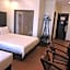Piña Suites