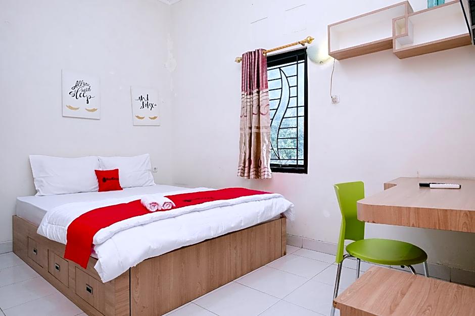 RedDoorz Syariah near Assalaam - UMS