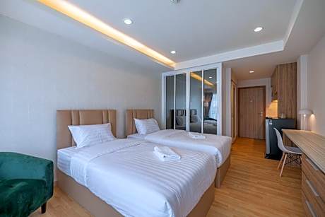 Twin Room with Balcony