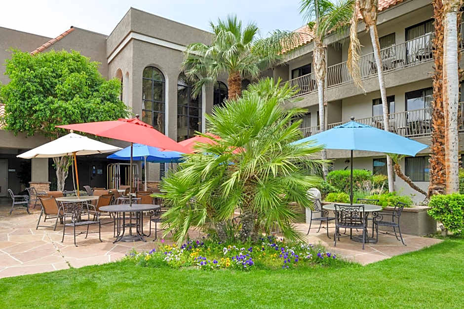 Holiday Inn Express Palm Desert By IHG