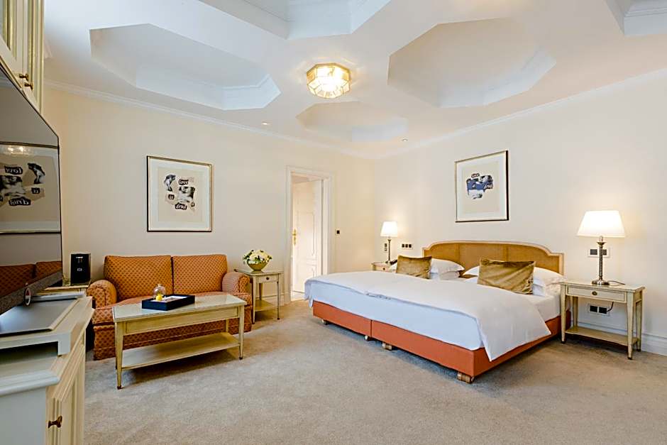 Excelsior Hotel Ernst