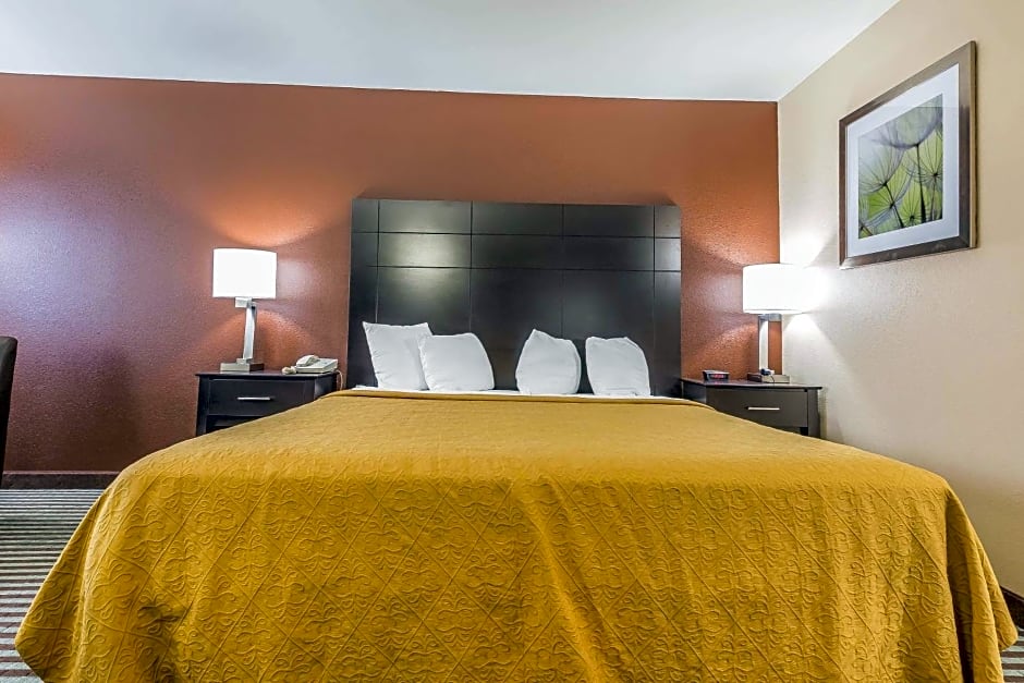 Quality Inn Mount Vernon, IL