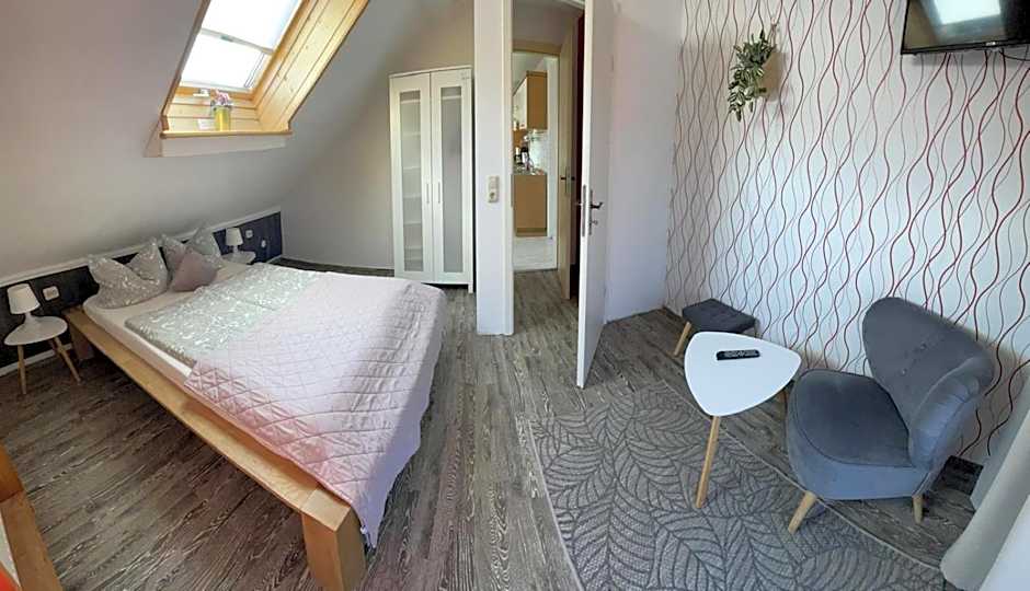 LA Boutique House