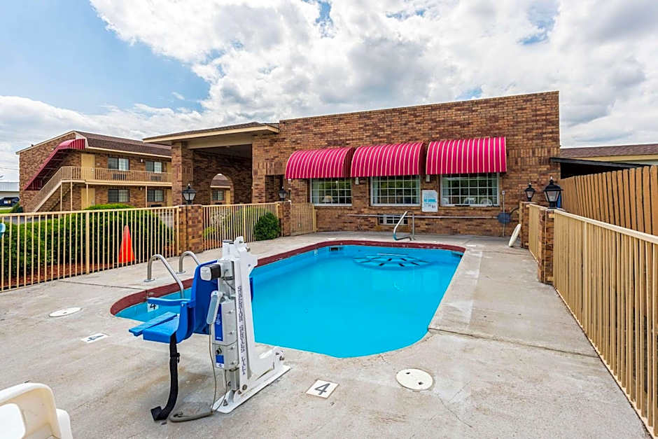 Econo Lodge & Suites Brinkley