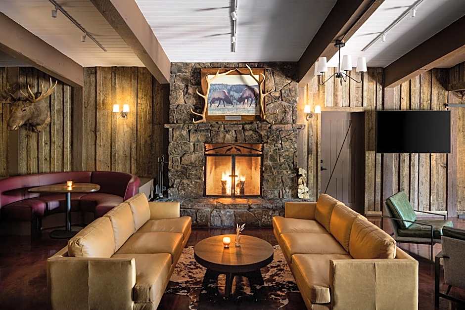 Virginian Lodge