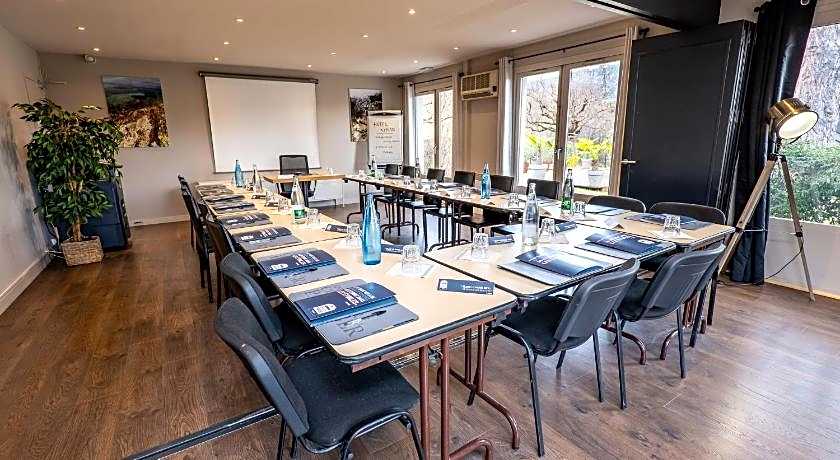 Kyriad Digne les Bains Hotel