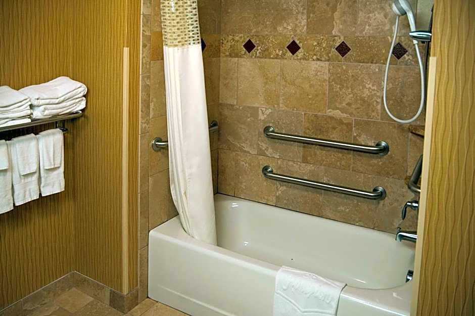 Hampton Inn By Hilton And Suites Watertown