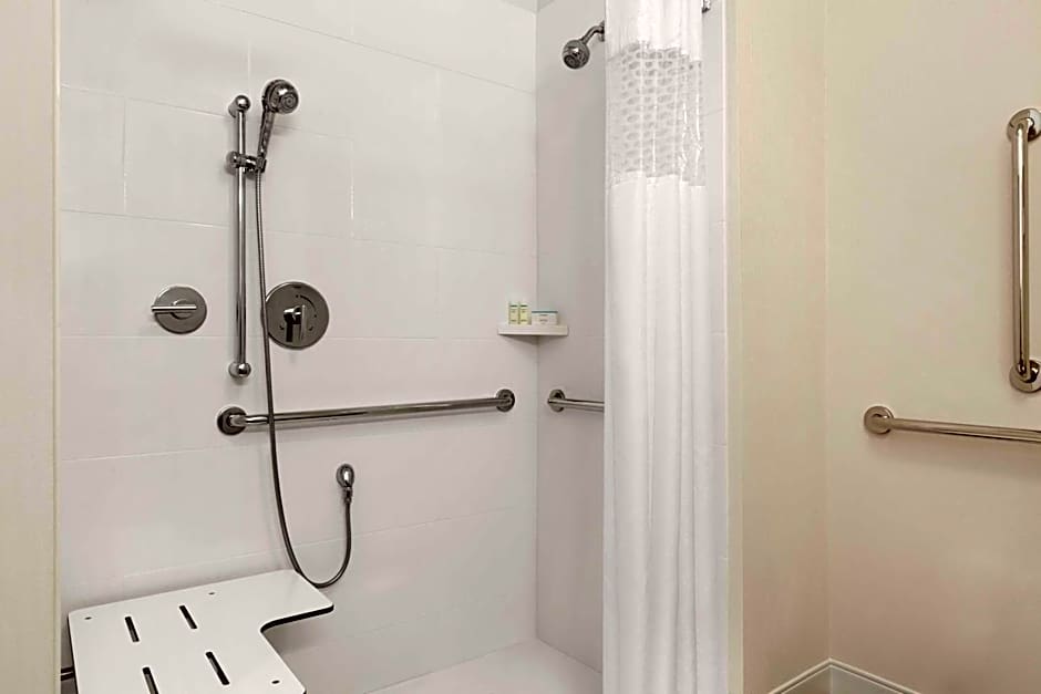 Hampton Inn By Hilton & Suites Seattle/Renton, Wa