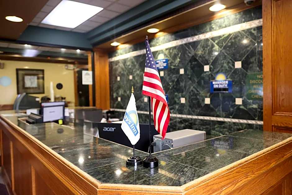 Days Inn by Wyndham Pittsburgh