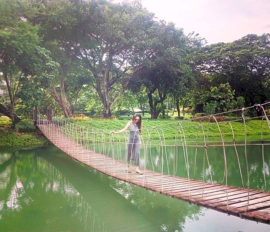 PICO DE LORO COVE CONDOMINIUM 2BR 01 