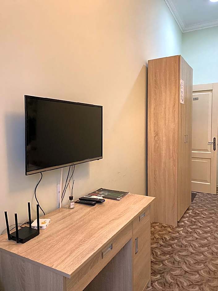 Elysian Hotel