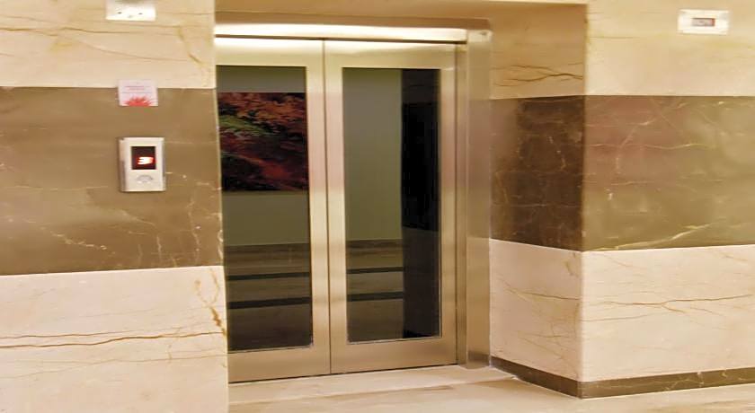 Clarks Inn Suites Katra