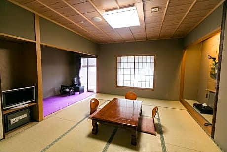 Japanese-Style Room