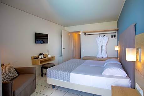 Superior Room with Garden View