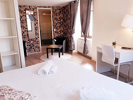 Hotel renaissance martigues