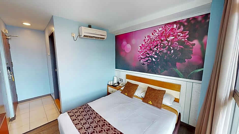 Golden Nasmir Hotel