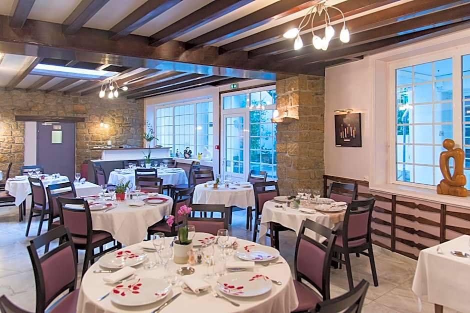 Logis Grand Hotel Pelisson