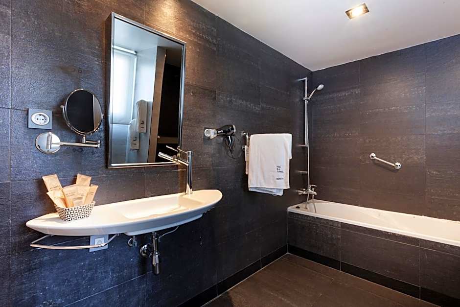 Petit Palace Puerta de Triana