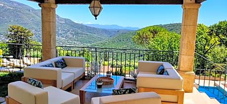 Loup Castel Boutique Hotel B&B