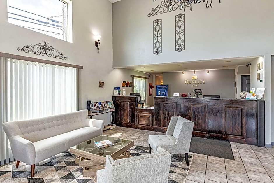 Quality Inn Branson - Hwy 76 Central