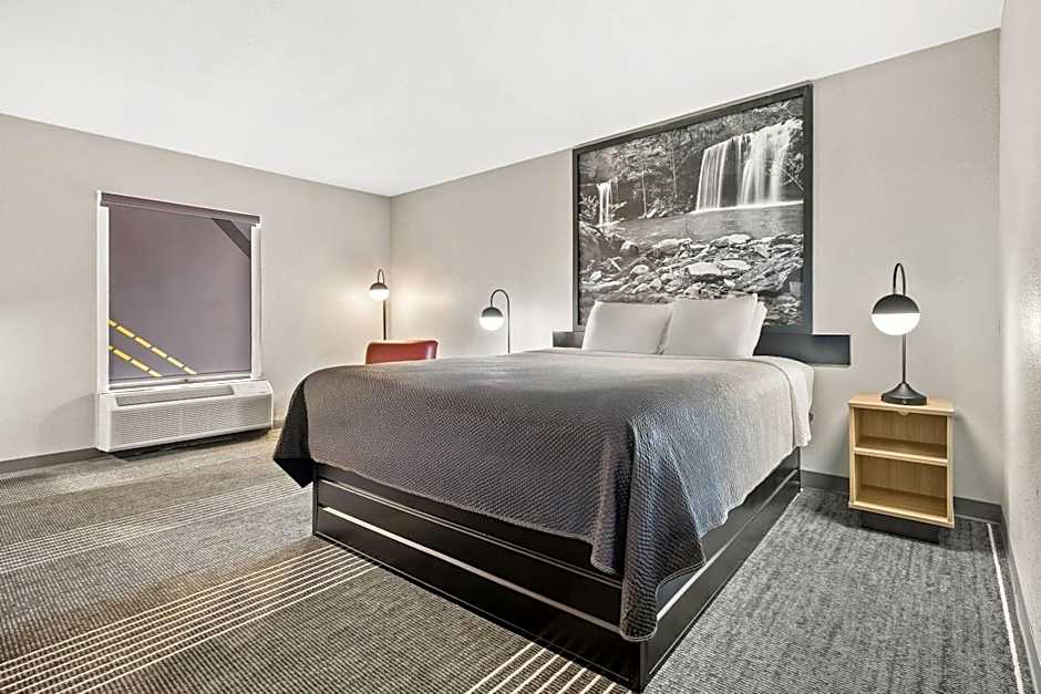 Super 8 by Wyndham Harrison AR