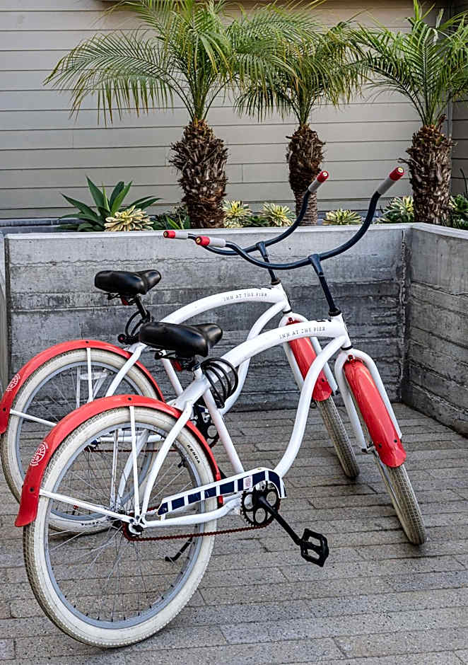 Inn at the Pier Pismo Beach, Curio Collection by Hilton