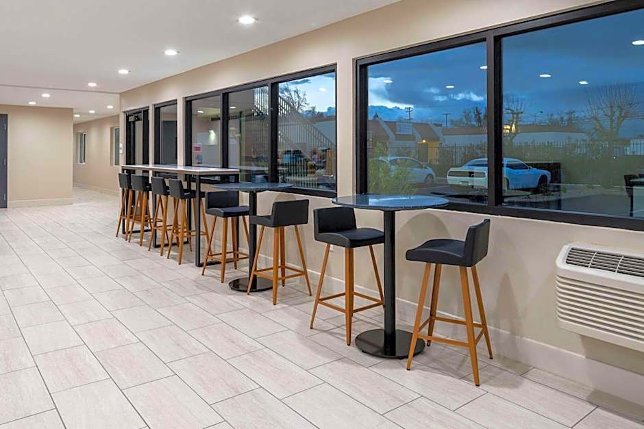 Ramada by Wyndham Modesto Yosemite Area