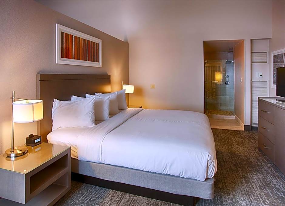 DoubleTree By Hilton Hotel Denver North