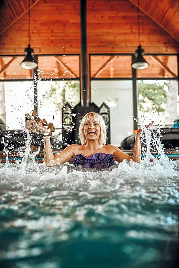 Domki Osada Bacówka Radawa & SPA