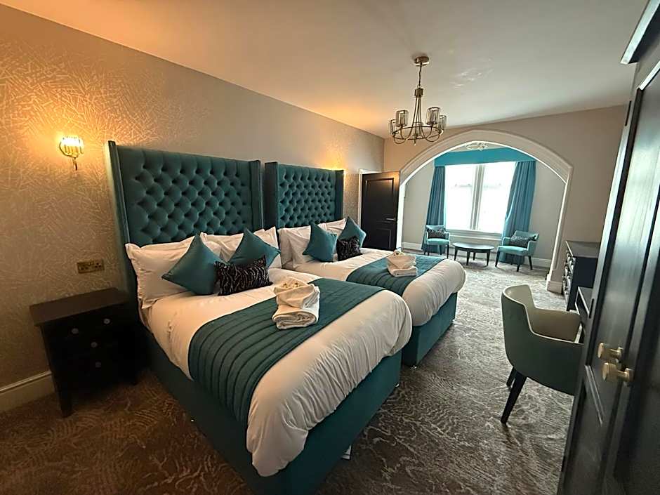 Lyons Woodlands Hall