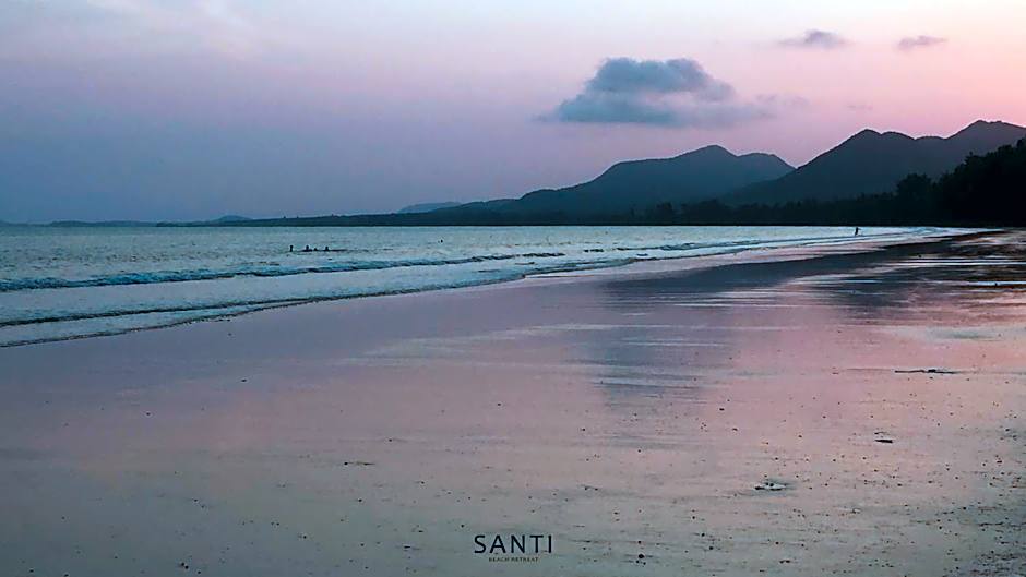 SANTI beach retreat