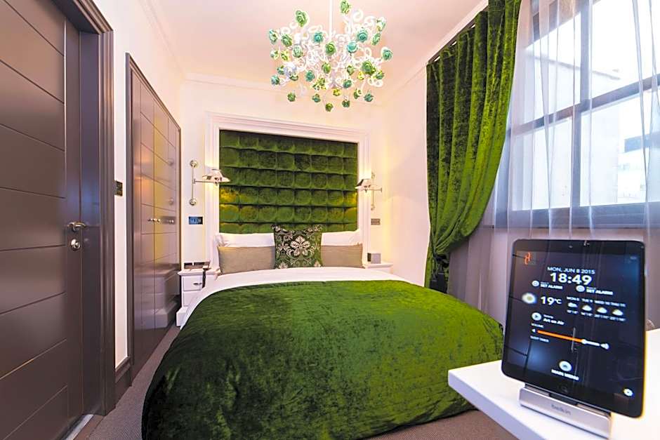 The Exhibitionist Hotel