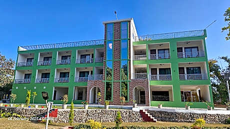 The Gooseneck Hotel and Restaurant