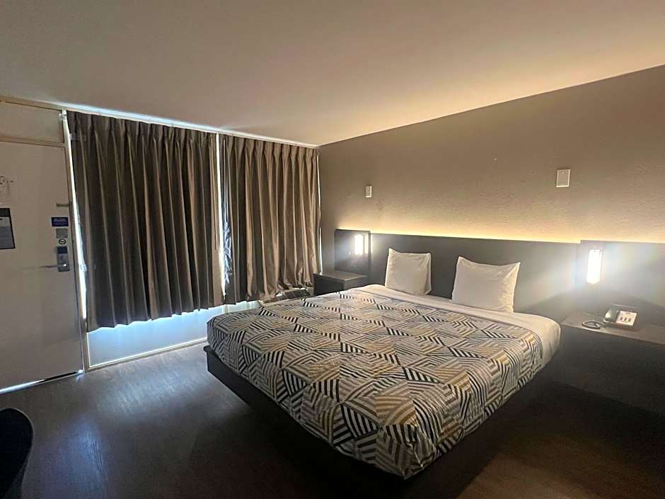 Motel 6 Glendale AZ