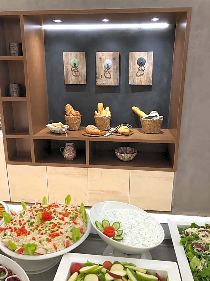 Droushia Heights Hotel