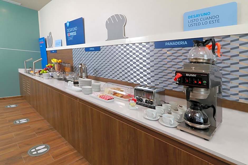 Holiday Inn Express - Monterrey - Fundidora By IHG