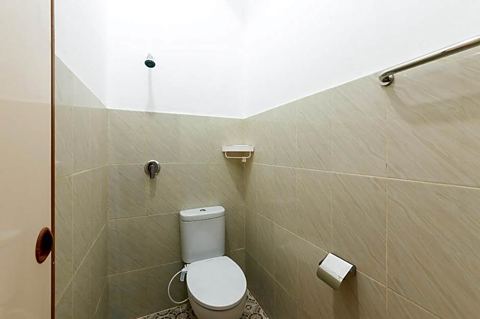 RedDoorz @ Kemang Dalam