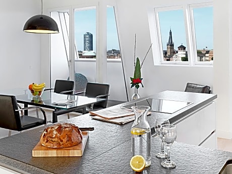 Penthouse Suite - Robert Schumann