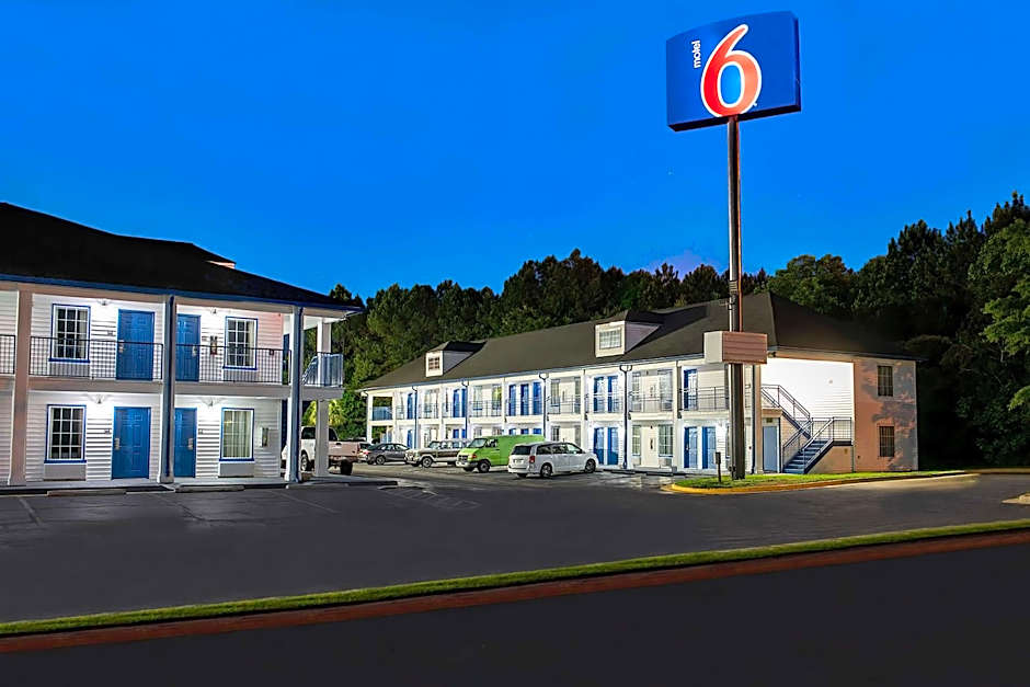 Motel 6 Macon, GA I 475