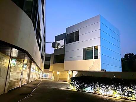 天上人間精品旅館