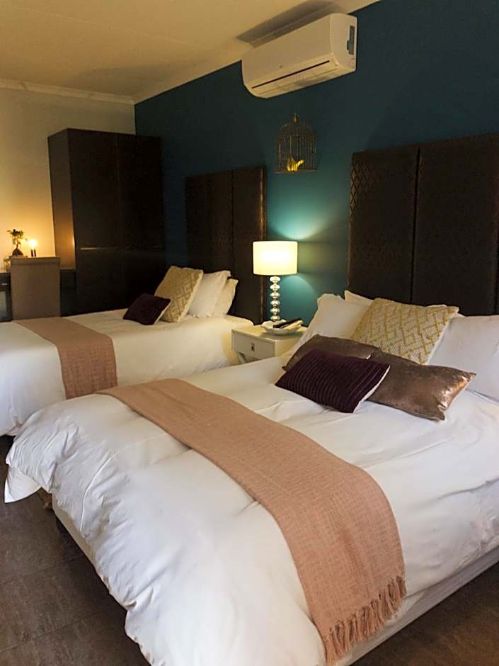 The Hedge Guesthouse