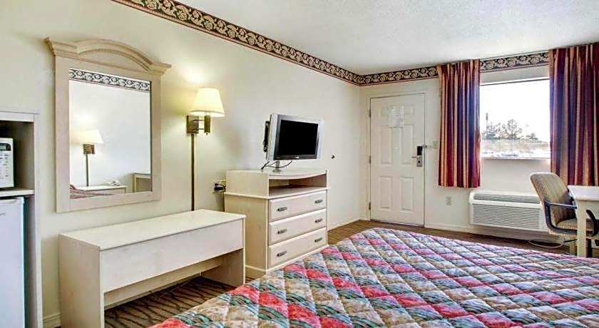 Econo Lodge Pearl - Jackson