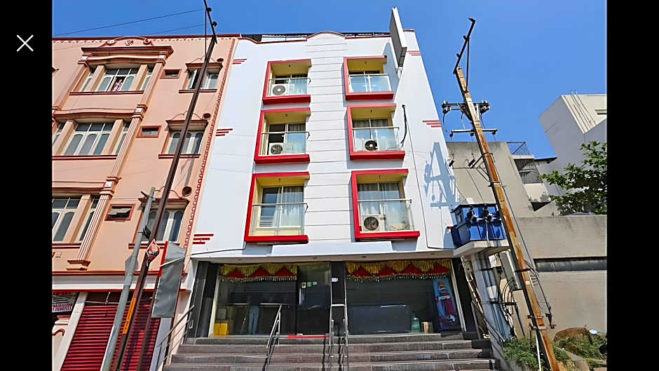 Hotel Kanha Grand