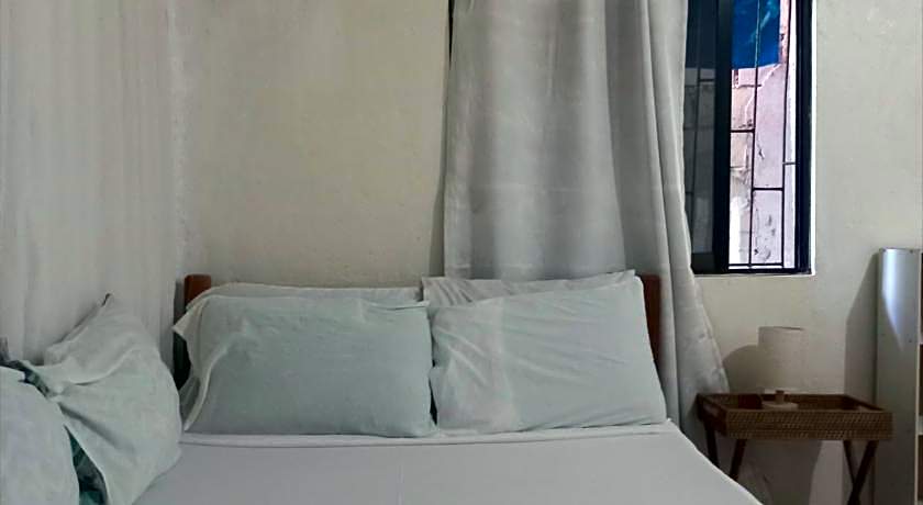 Casa de Viajeros 600mbps spacious 5 minutes to the beach