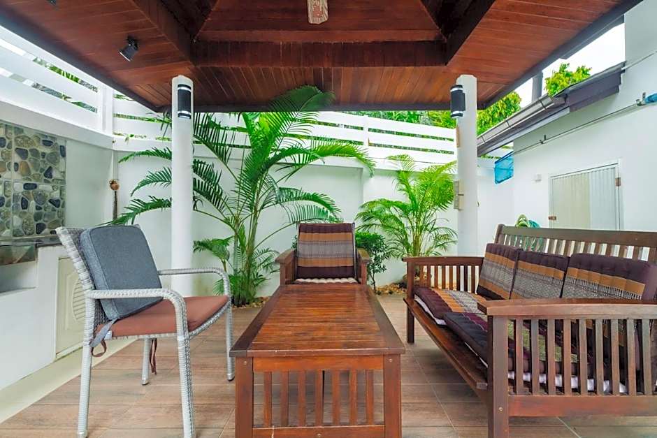 Jasmine Pool Villa in Nai Harn