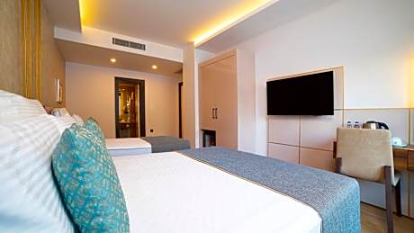 Superior Quadruple Room