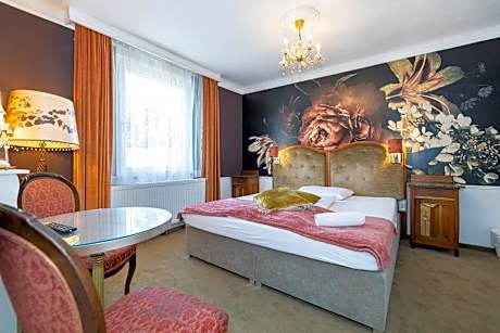 Corso, Zimmer & Cafe, Hotel Garni