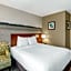 Clarion Pointe Racine - Mount Pleasant