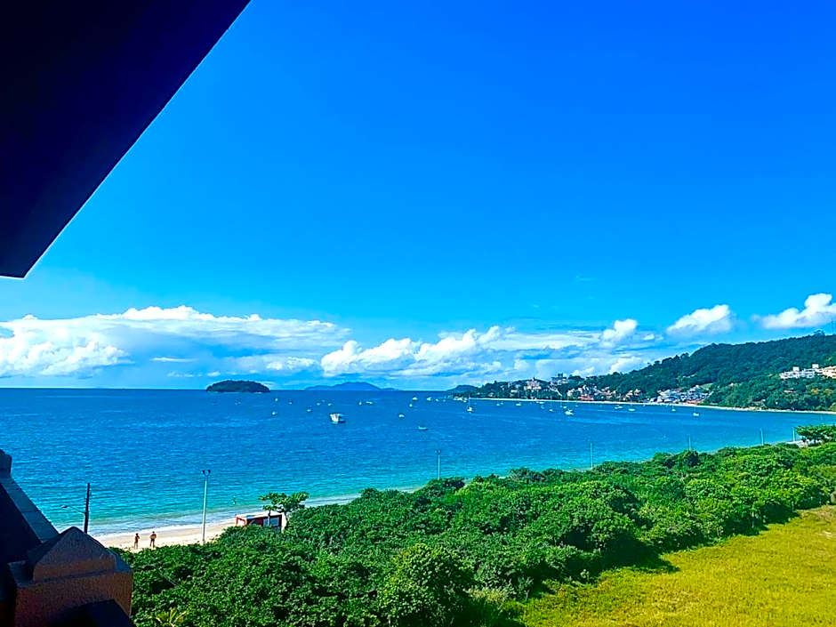 Jurerê Beach Village - Flat na Praia