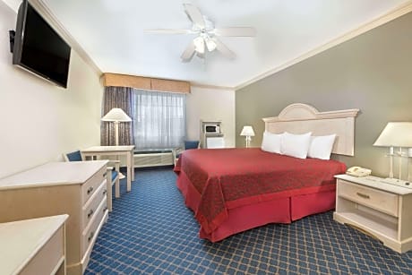 2 Queen Beds Smoking Room With Free